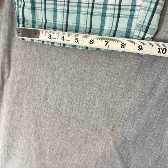 Columbia Plaid Bermuda Shorts Sz 8P 100% Cotton Teal Turqoise Plaid 5 Pockets - Picture 10 of 12